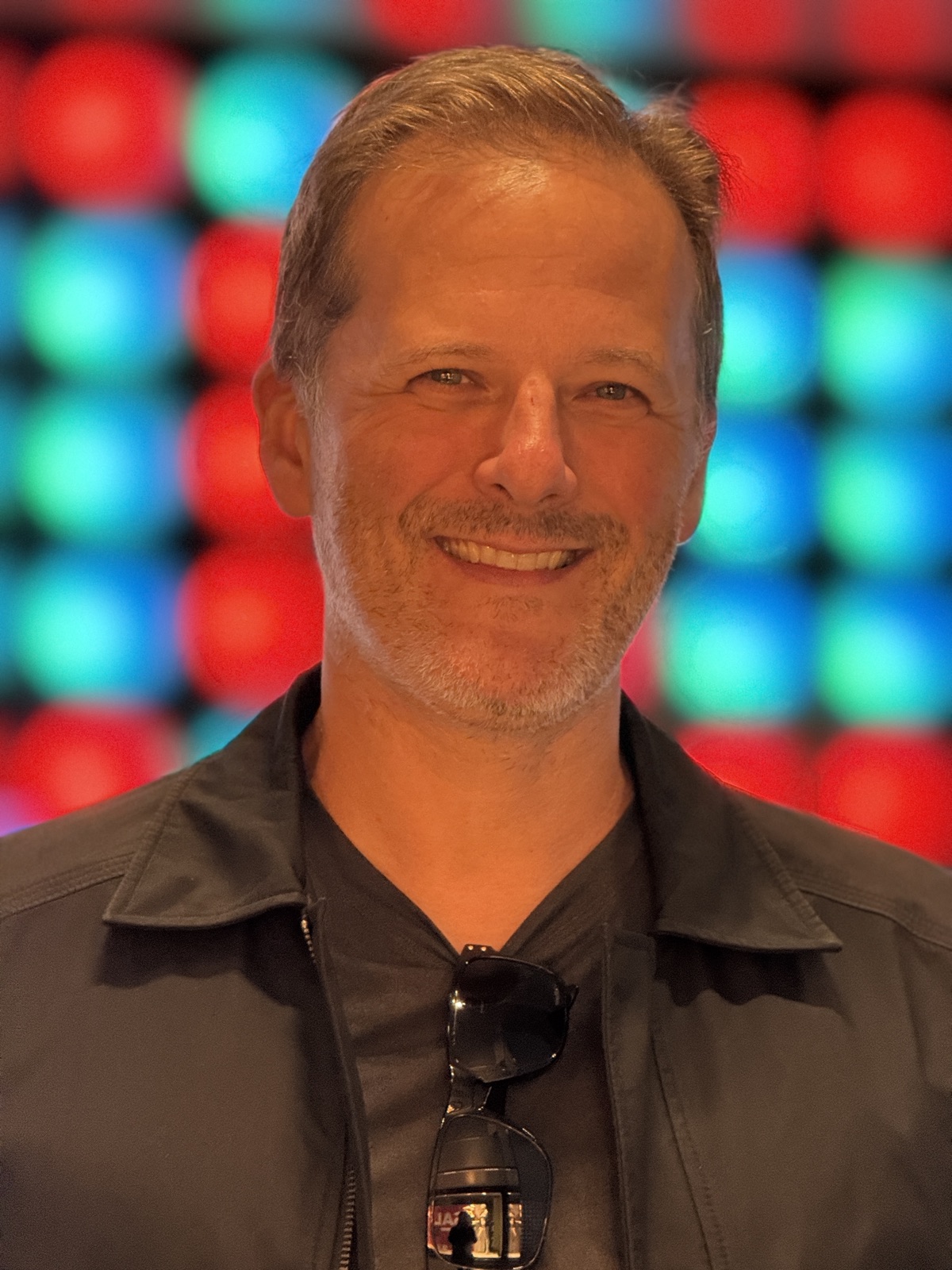 Portrait photo of Aaron Biek